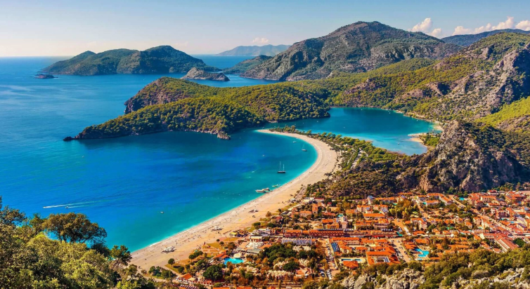 Ege Otellerinde 2.000 TL İndirim!